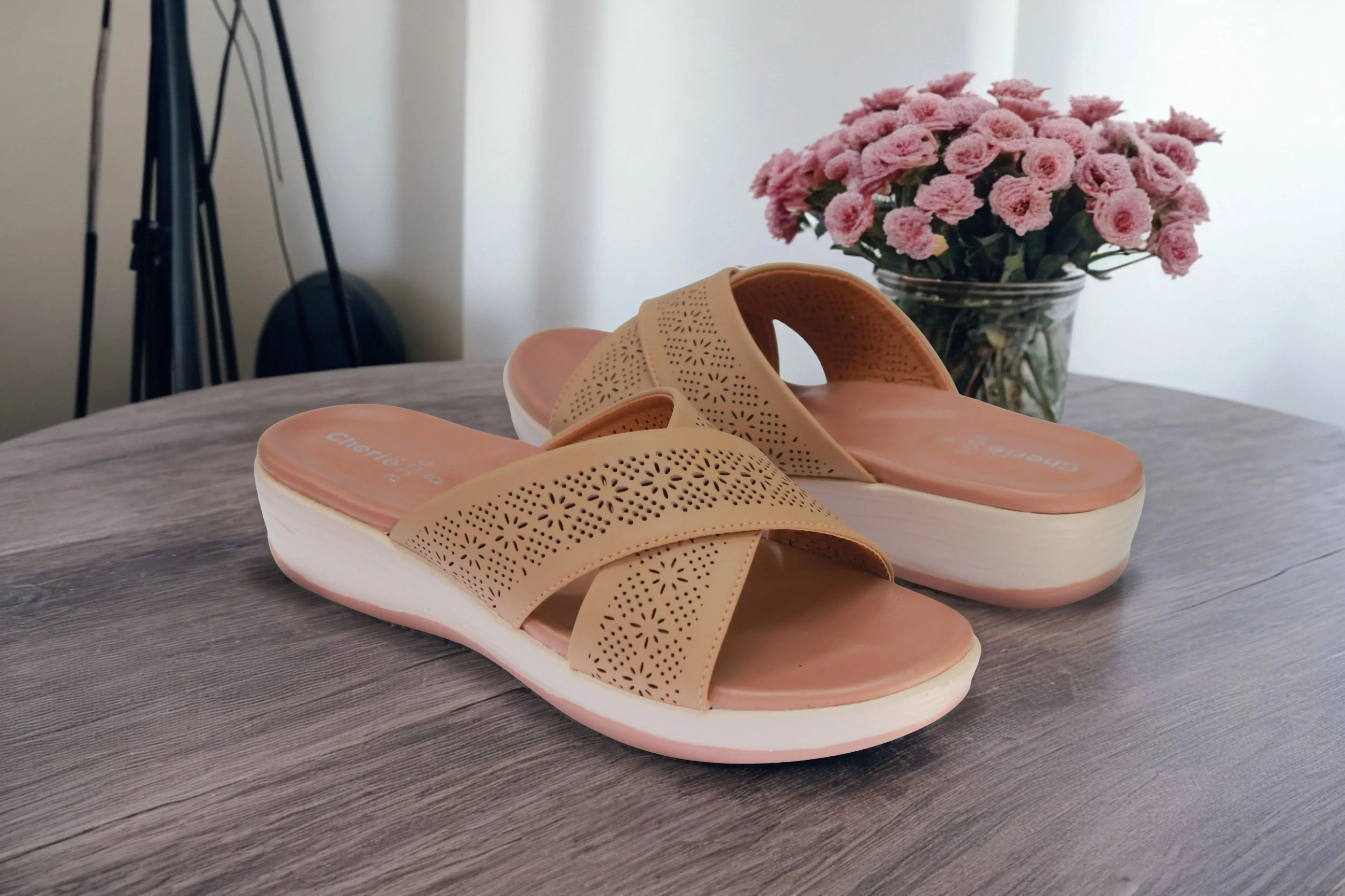 Fawn | Simple & Elegant Slippers for women